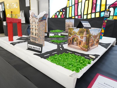 Homenaje a Gaudí